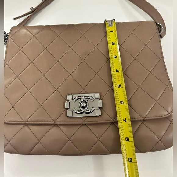 Chanel boy accordian flap bag - Picture 14 of 15